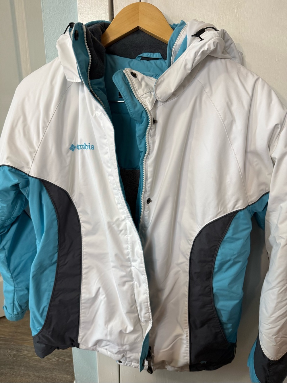 Columbia White Teal & Gray Ski Jacket with Hood